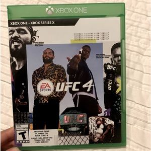 XBOX one / UFC 4